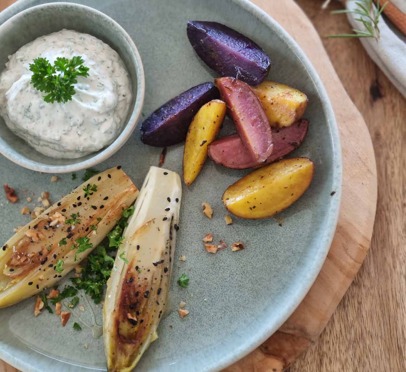 Gebratener Chicoree mit Honig &amp; Walnüssen | Homefarming